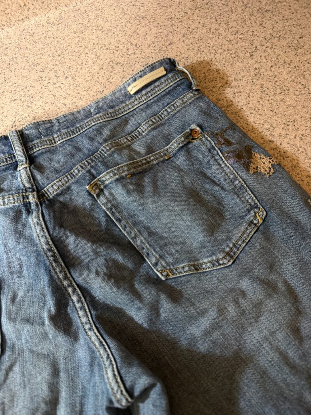 Pilcro by Anthropologie Slim Boyfriend Jeans Embroidered Soft Denim - Size 31 - Picture 2 of 6